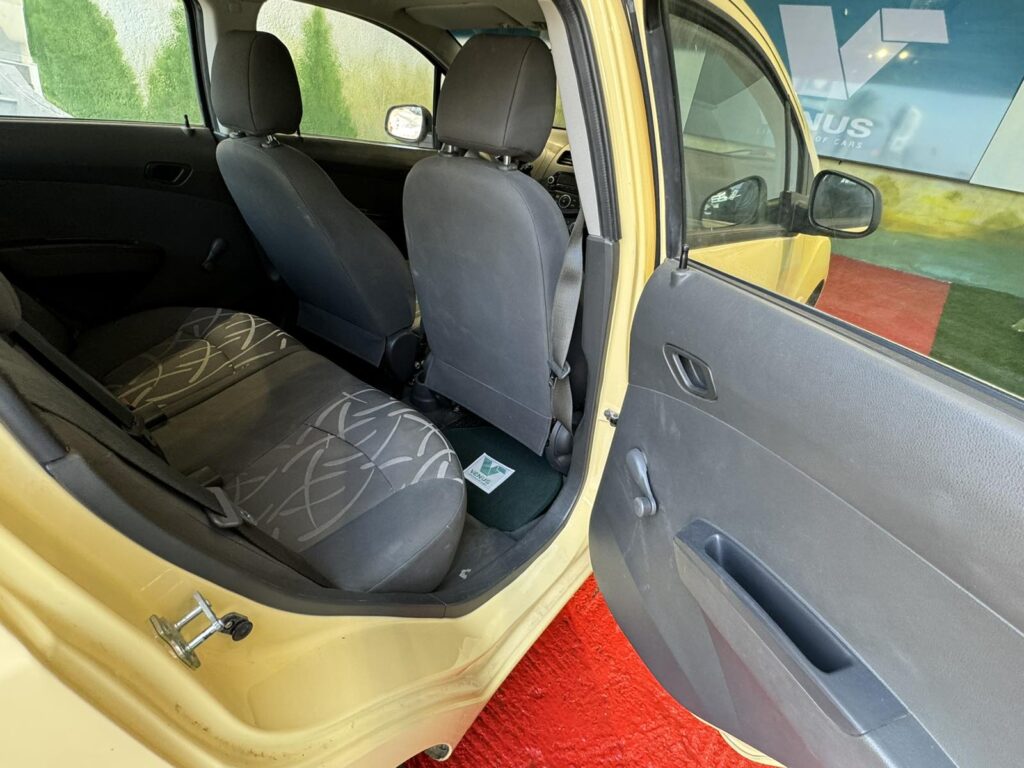 Chevrolet Spark S-Tech II 2015 - 14